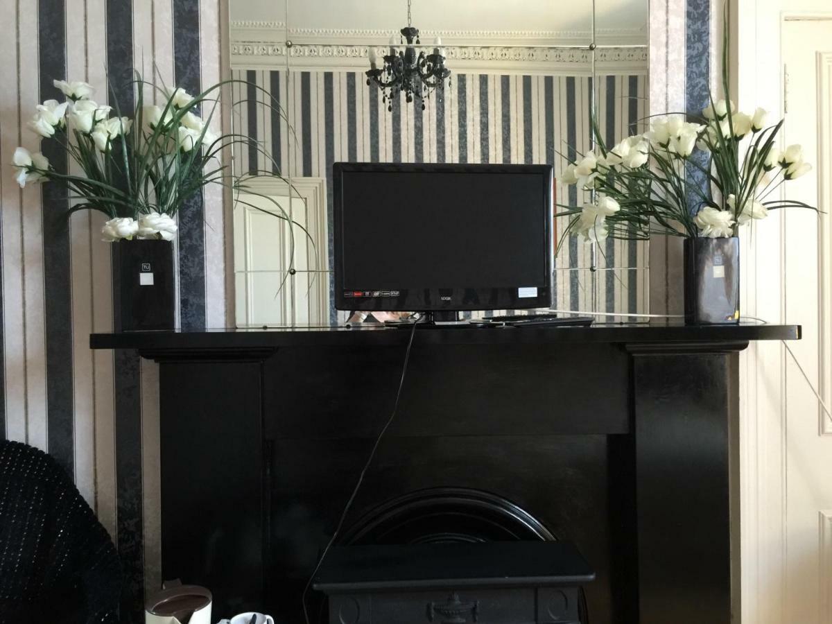 Marchhall Accommodation Единбург Екстериор снимка