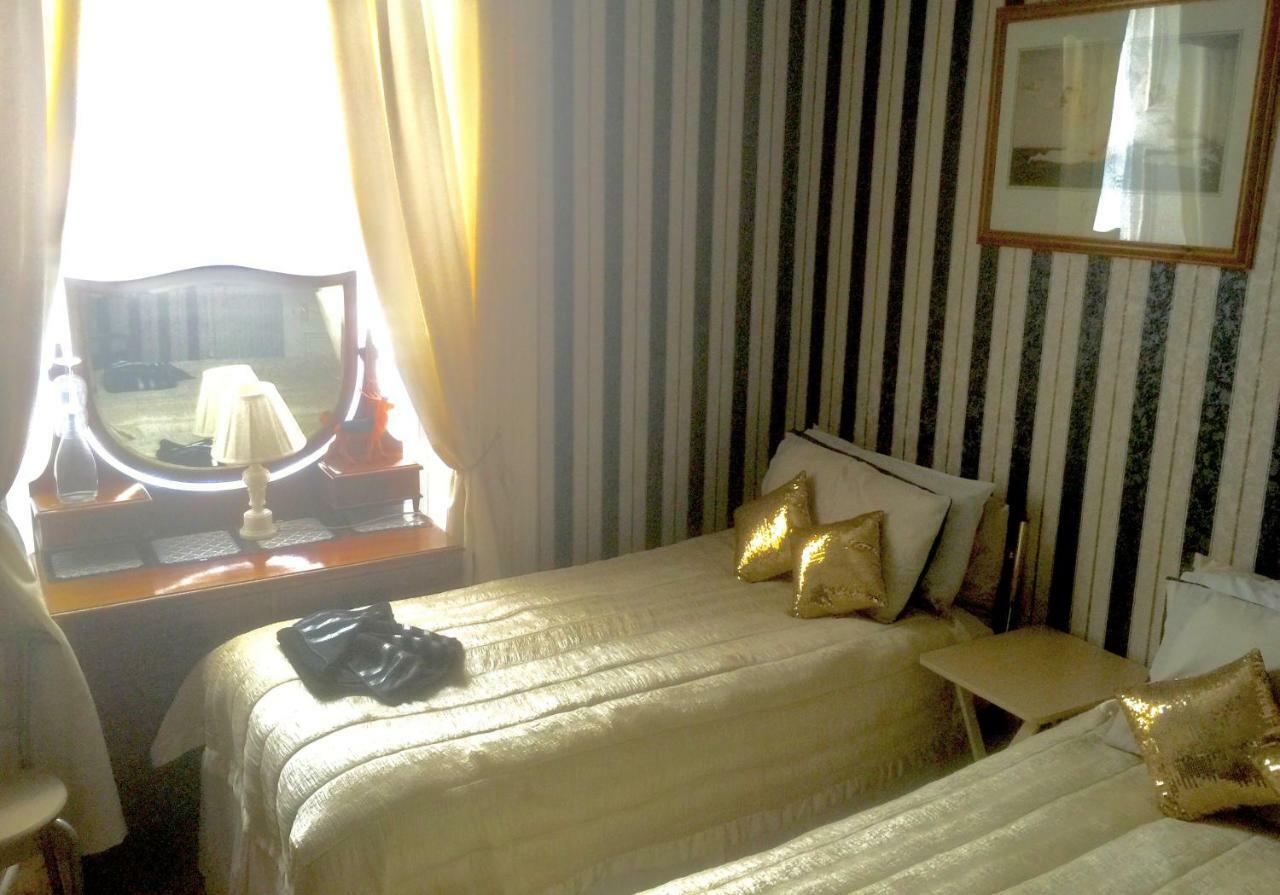 Marchhall Accommodation Единбург Екстериор снимка