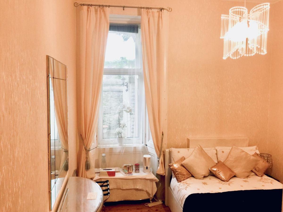 Marchhall Accommodation Единбург Екстериор снимка